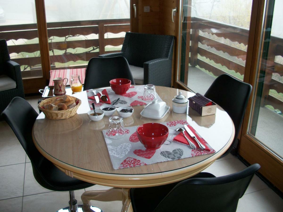 Chalet Les Aigles Saint-Sixt Esterno foto
