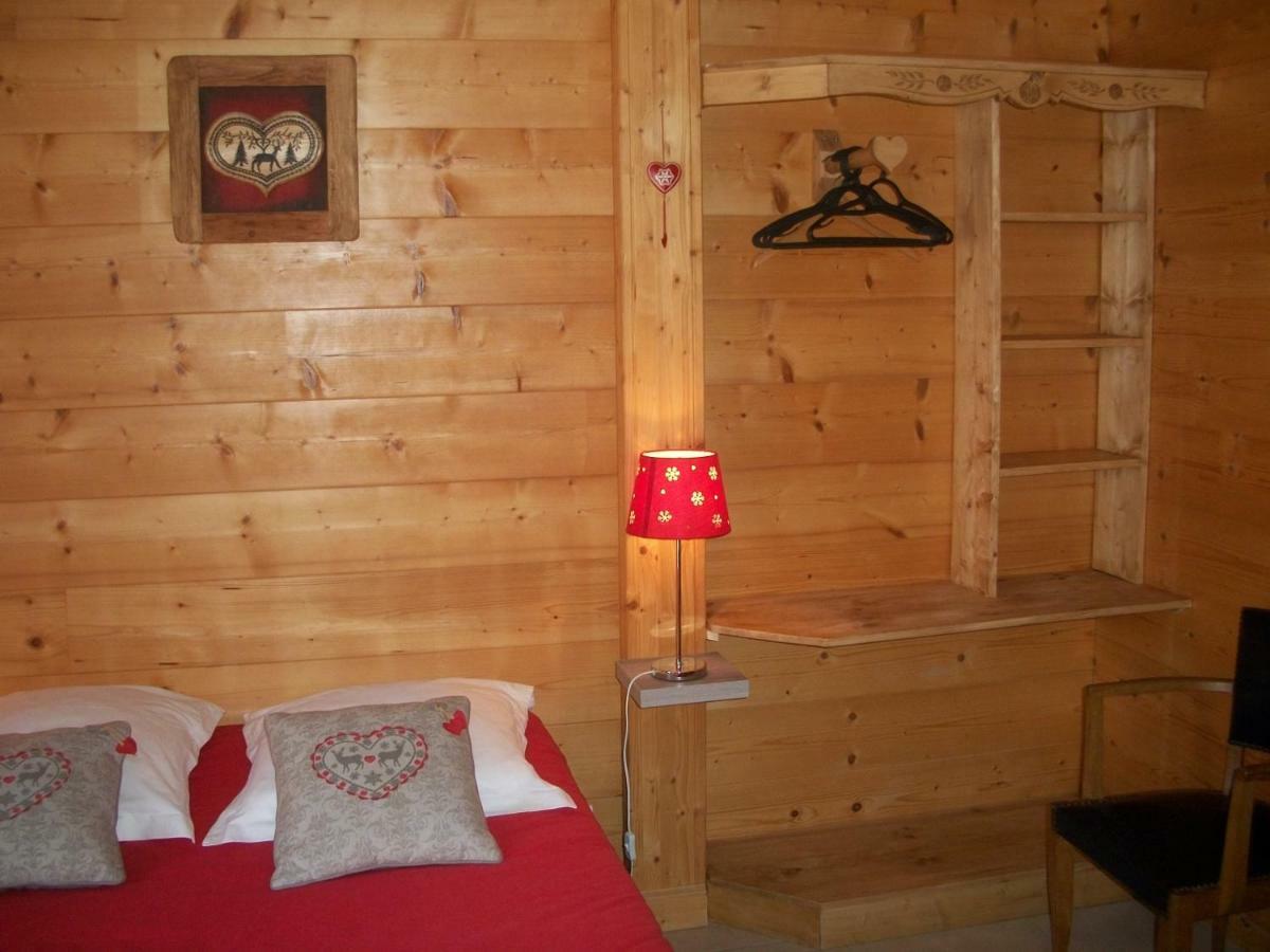 Chalet Les Aigles Saint-Sixt Esterno foto
